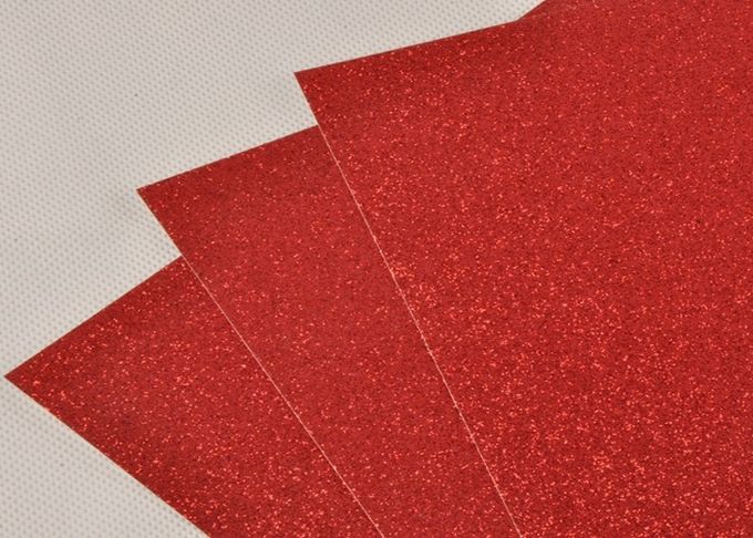 300gsm赤いきらめきを飾って結婚の招待のための0.5mmの厚さを壁紙を張って下さい
